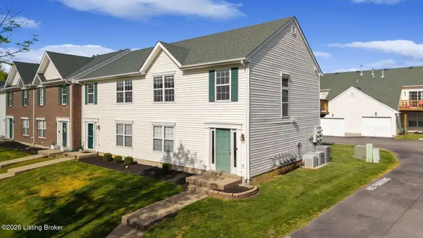 8010 Kelly Green Way, Louisville, KY 40291