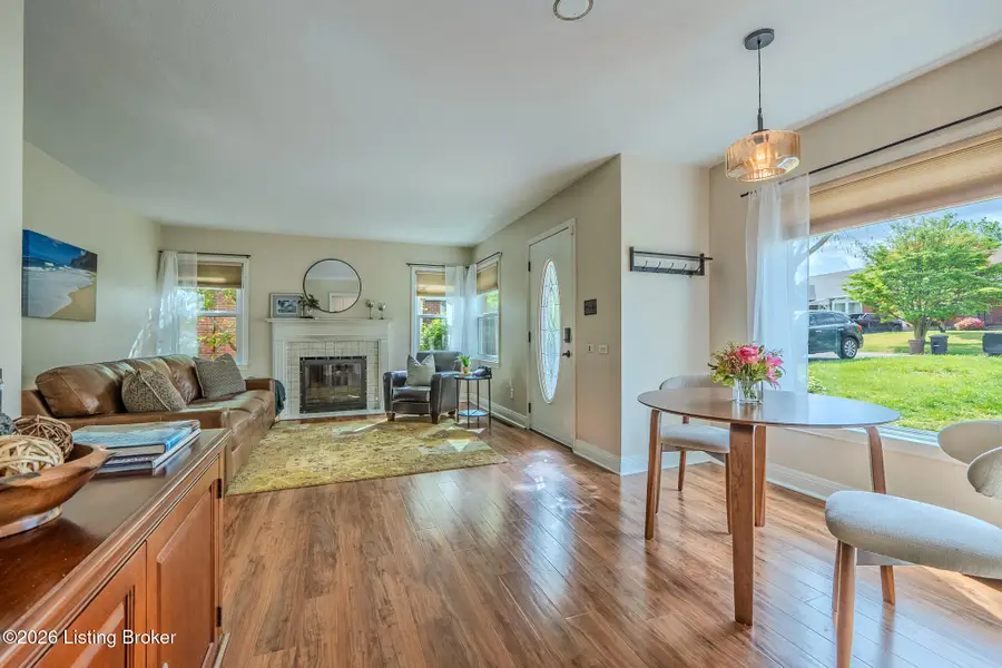 1420 Falcon Dr, Louisville, KY 40213 - #3