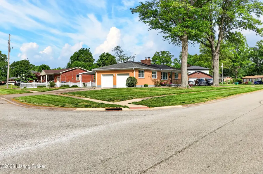 9804 Evening Star Dr, Louisville, KY 40272 - #2
