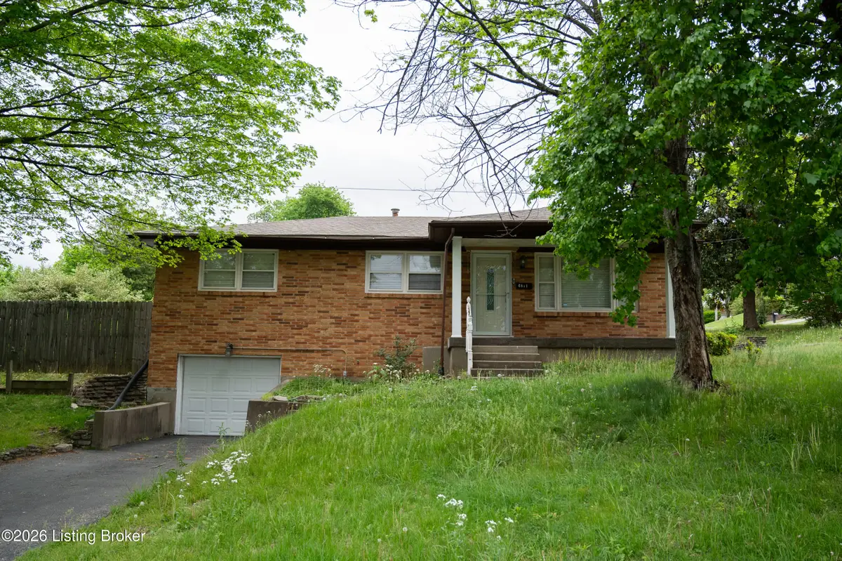 4811 Lawrie Ln, Louisville, KY 40214 - #1