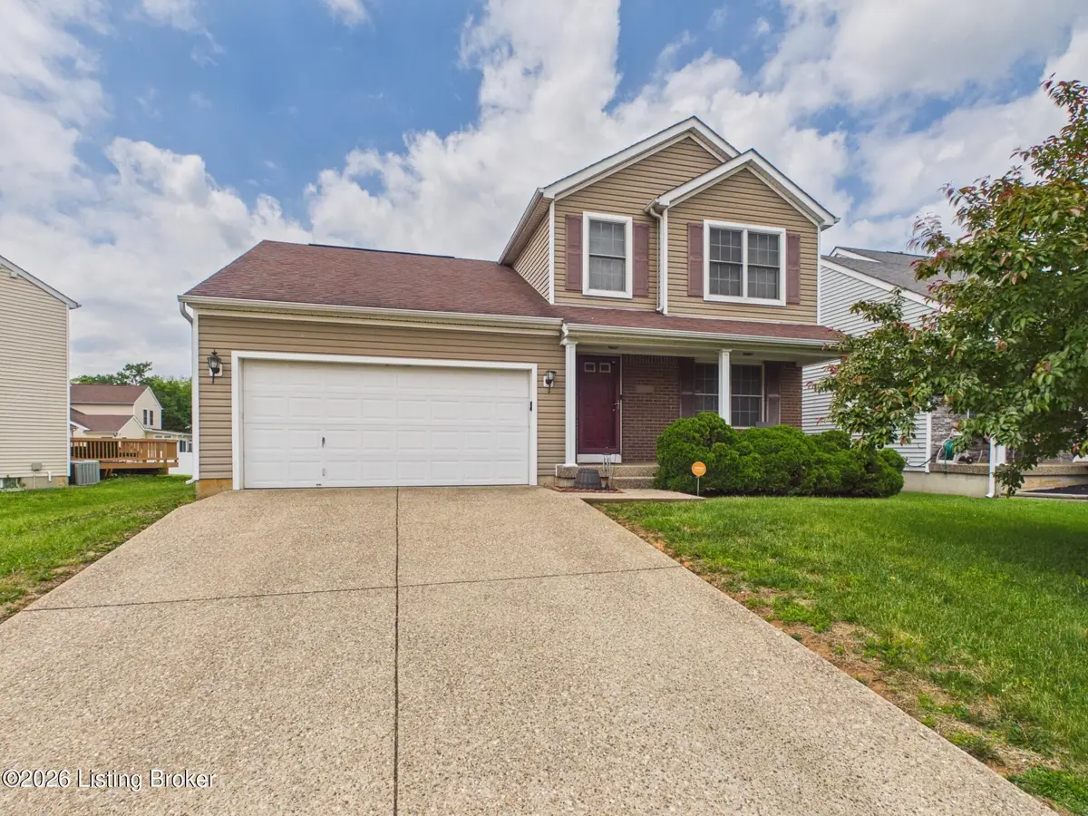 4520 Fallen Apple Ln, Louisville, KY 40218 - #1