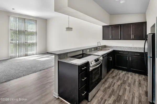 2745 Grinstead Dr #APT 211, Louisville, KY 40206