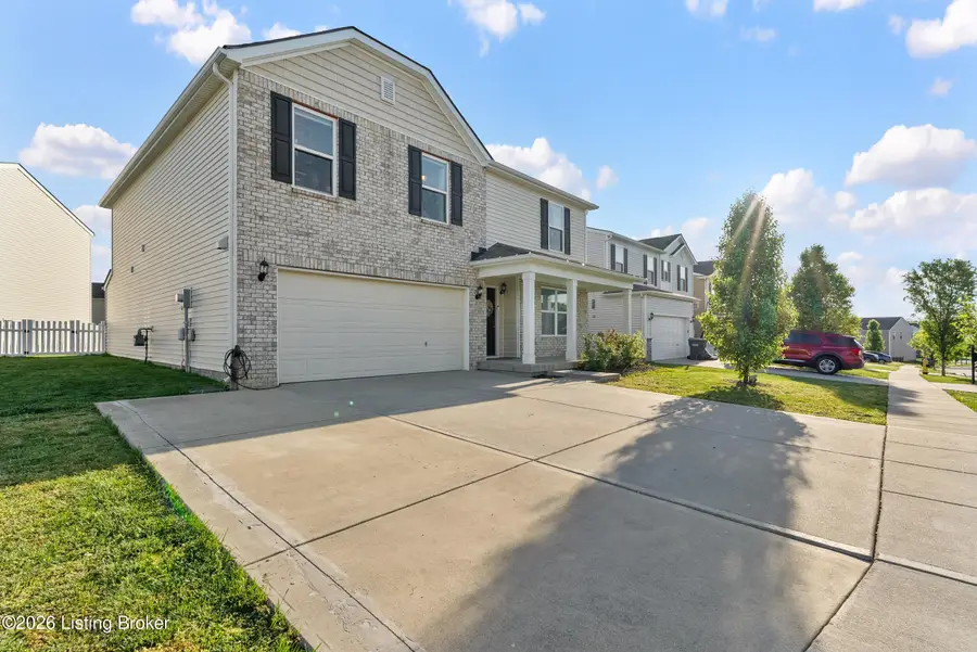 11723 Trottingham Cir, Louisville, KY 40299 - #2