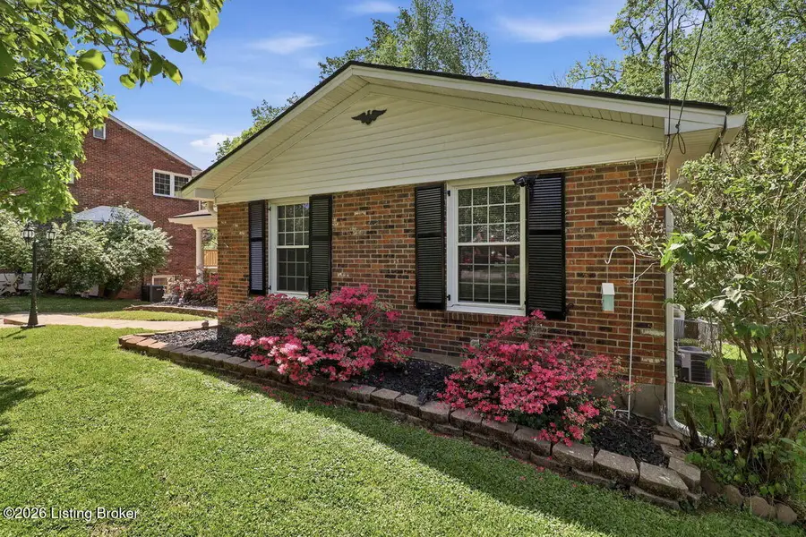 6922 Norlynn Dr, Louisville, KY 40228 - #3