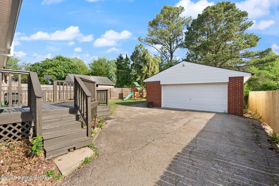 10005 Cardigan Dr, Louisville, KY 40299 - #3