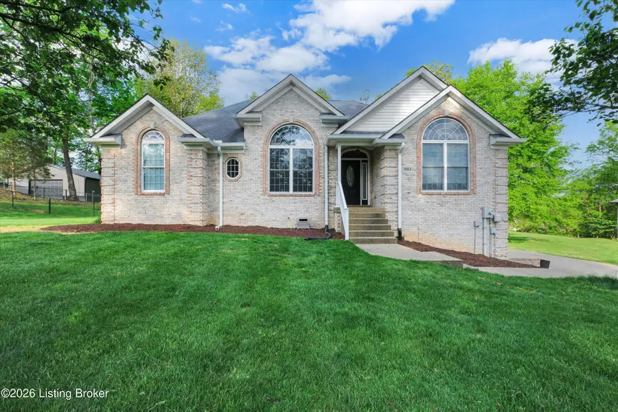 1063 Mill Brook Cir, Shepherdsville, KY 40165 - #2
