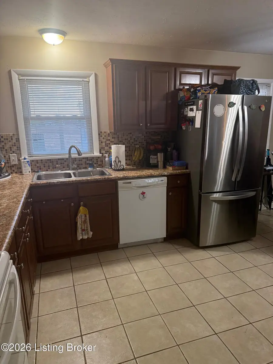 9412 Plumwood Rd, Louisville, KY 40291 - #2