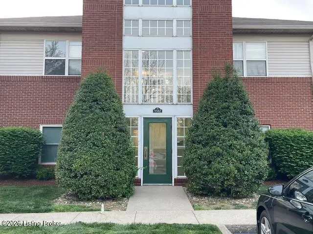 9502 Magnolia Ridge Dr #103, Louisville, KY 40291 - #2