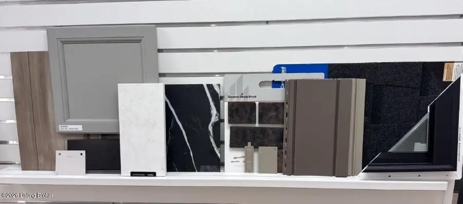 7816 Firescale Ct, Louisville, KY 40291 - #2