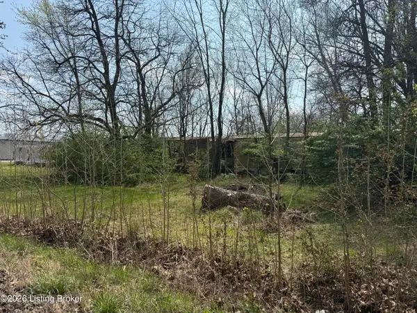 249 W Triangle Ln, Louisville, KY 40229