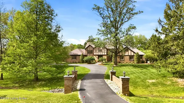 12409 Lucas Ln, Anchorage, KY 40223