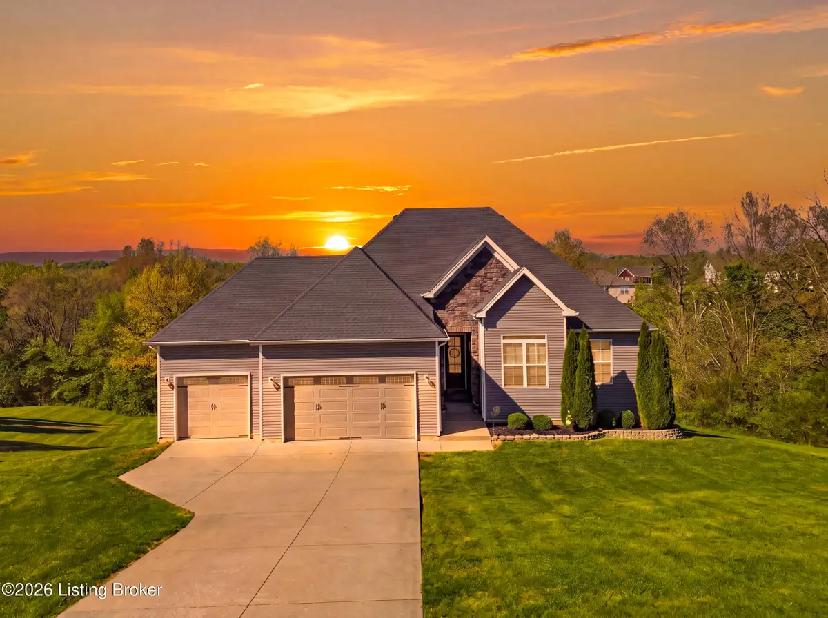 652 Lincoln Dr, Taylorsville, KY 40071 - #1