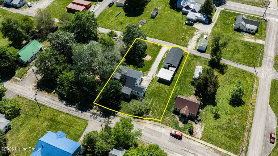 101 E 3rd St, Park City, KY 42160 - #2