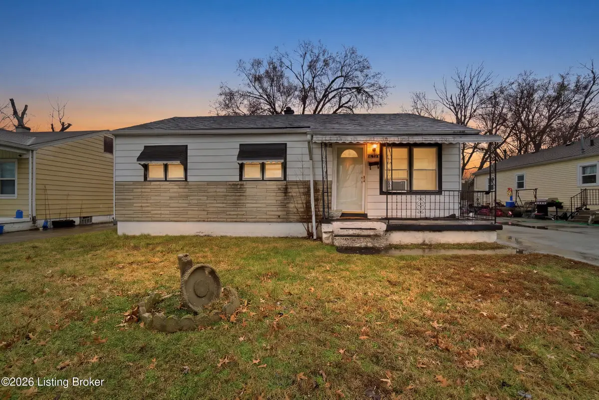 4015 St Francis Ln, Louisville, KY 40218 - #1