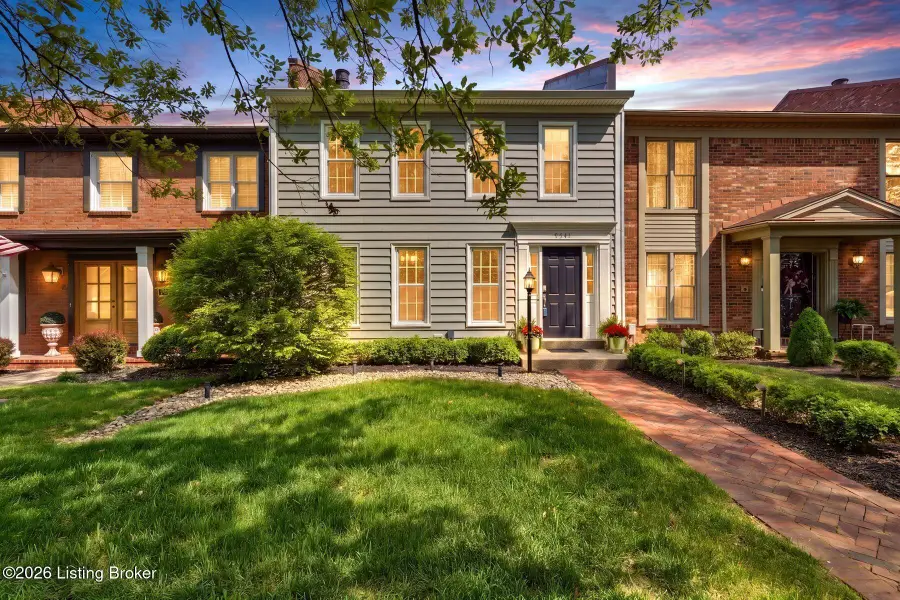 9541 Wessex Pl, Louisville, KY 40222 - #3