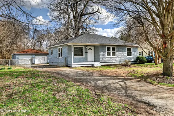 10413 Grafton Hall Rd, Louisville, KY 40272