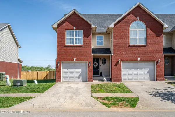 153 Twin Lakes Dr, Vine Grove, KY 40175