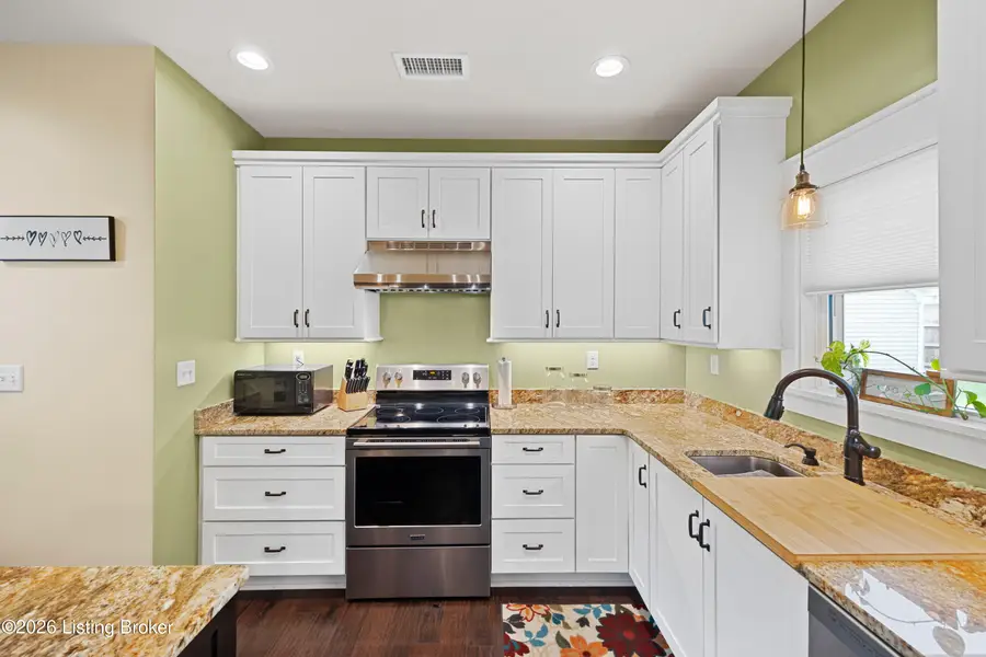 8208 Smyrna Pkwy, Louisville, KY 40228 - #3