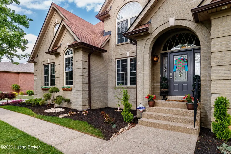 11117 Little Spring Blvd, Louisville, KY 40291 - #2