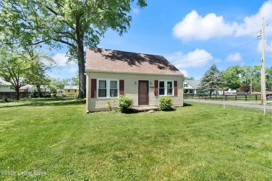 7208 Helen Ave, Louisville, KY 40258 - #2