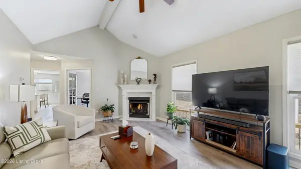 3132 Freys Hill Rd, Louisville, KY 40241