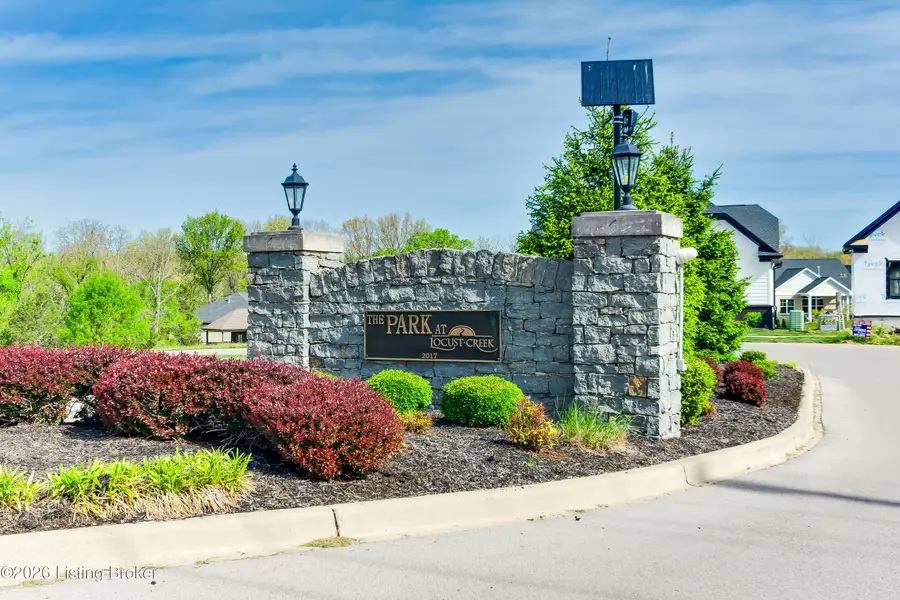 213 Locust Park Pl, Louisville, KY 40245 - #2