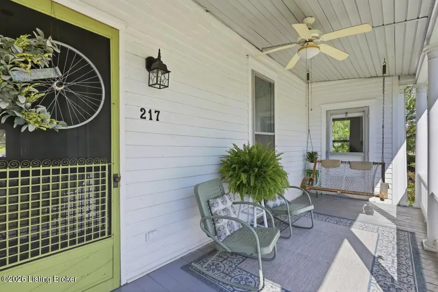 217 W Walnut St, Leitchfield, KY 42754 - #3