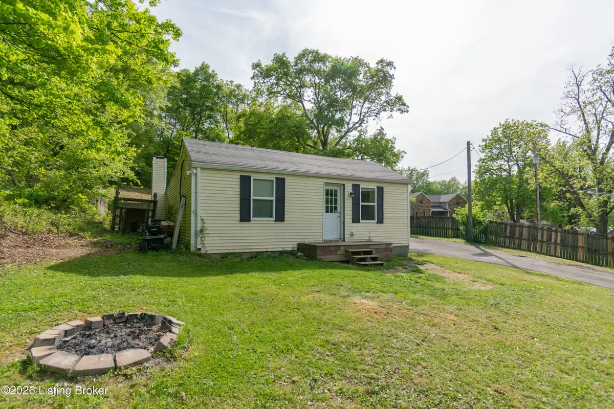 2600 Blevins Gap Rd, Louisville, KY 40272 - #1