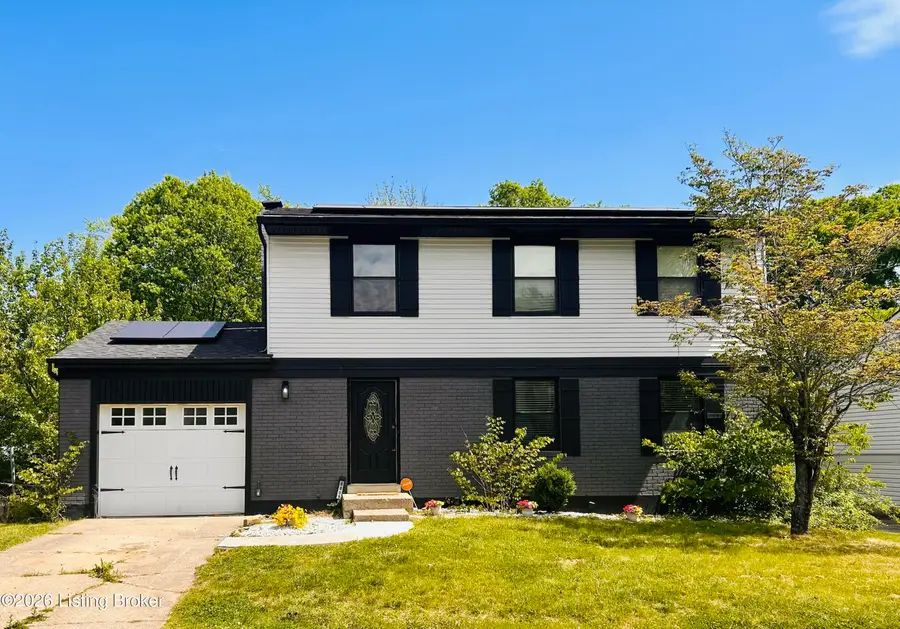 8809 Old Ironsides Dr, Louisville, KY 40228 - #2