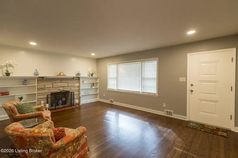 4309 Southridge Dr, Louisville, KY 40272 - #3