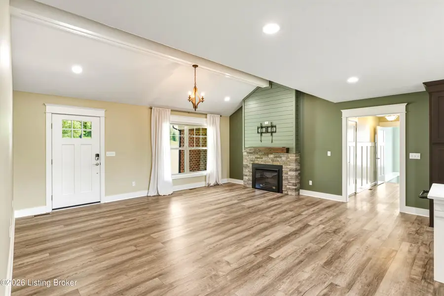 536 Lincoln Dr, Taylorsville, KY 40071 - #3