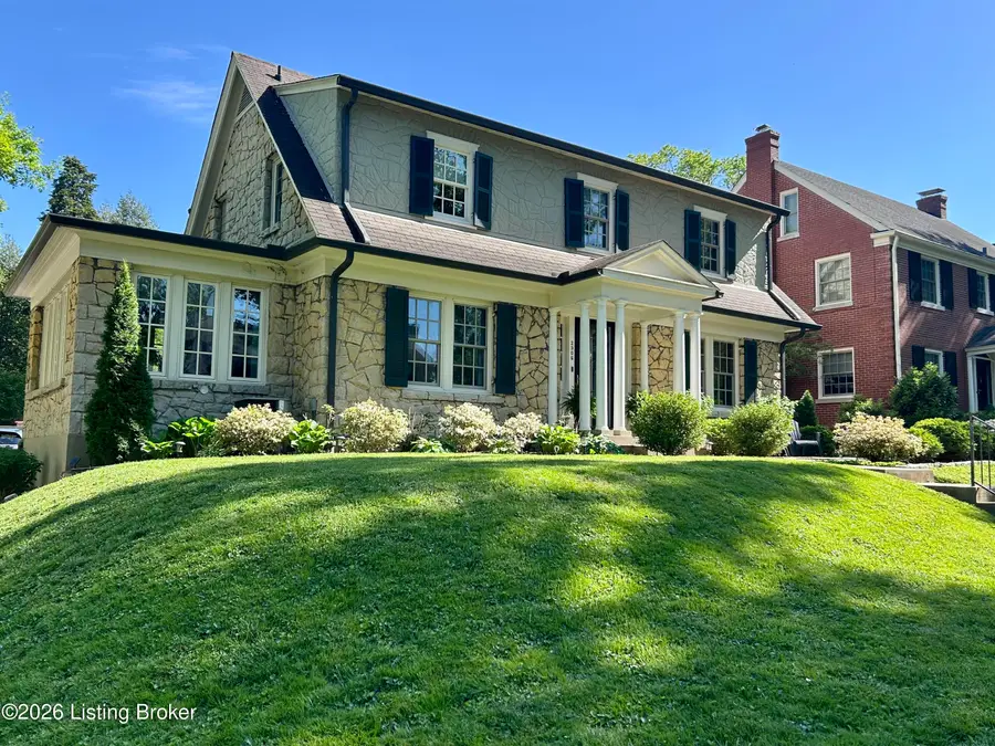 2306 Woodford Pl, Louisville, KY 40205 - #2
