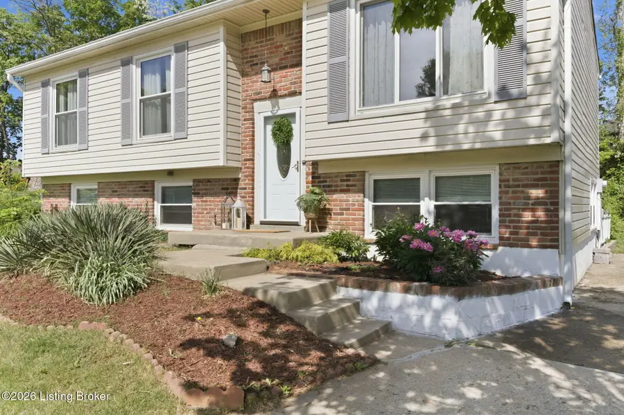 11403 Kendrick Dr, Louisville, KY 40241 - #3