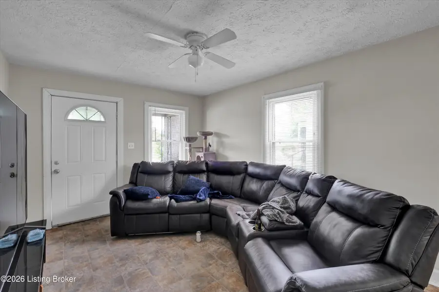 1113 Beecher St, Louisville, KY 40215 - #2