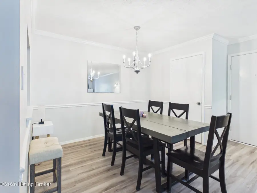 8127 Lake Ave #APT A8, Louisville, KY 40222 - #3