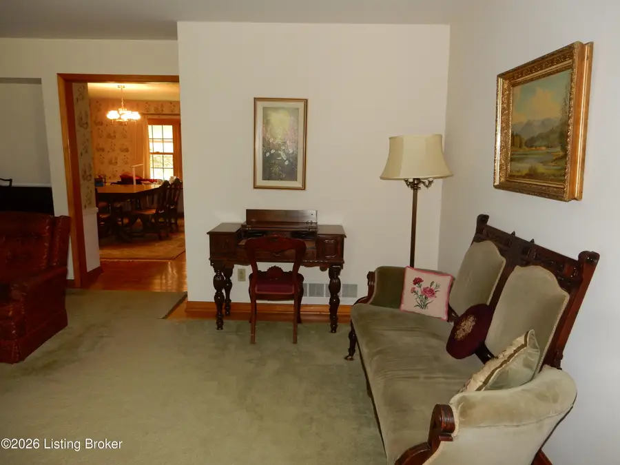 283 Tollview Dr, Shepherdsville, KY 40165 - #3