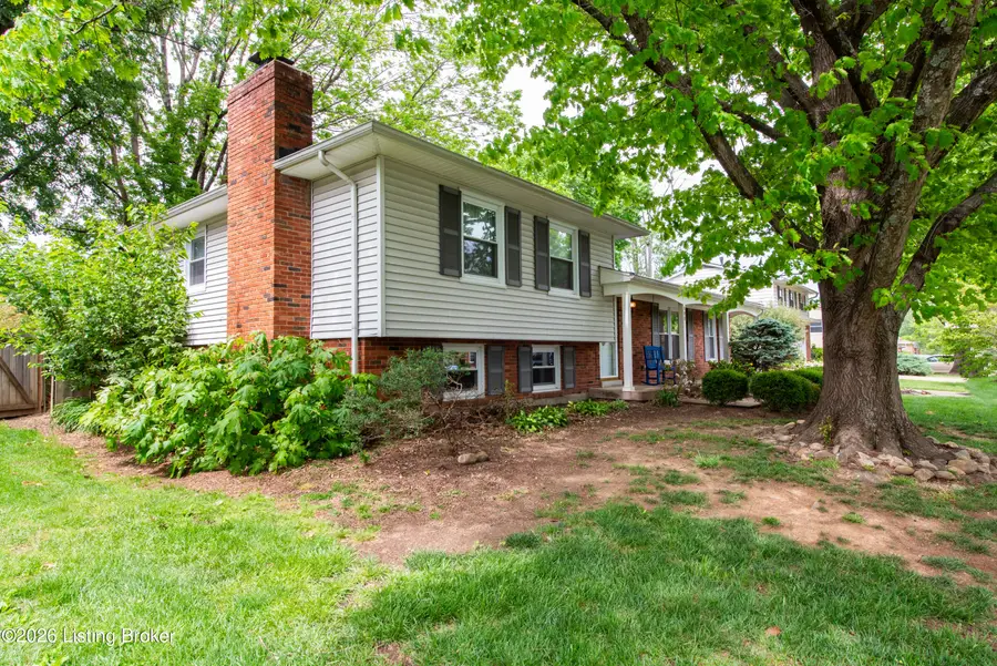 808 Foxwood Ave, Louisville, KY 40223 - #2