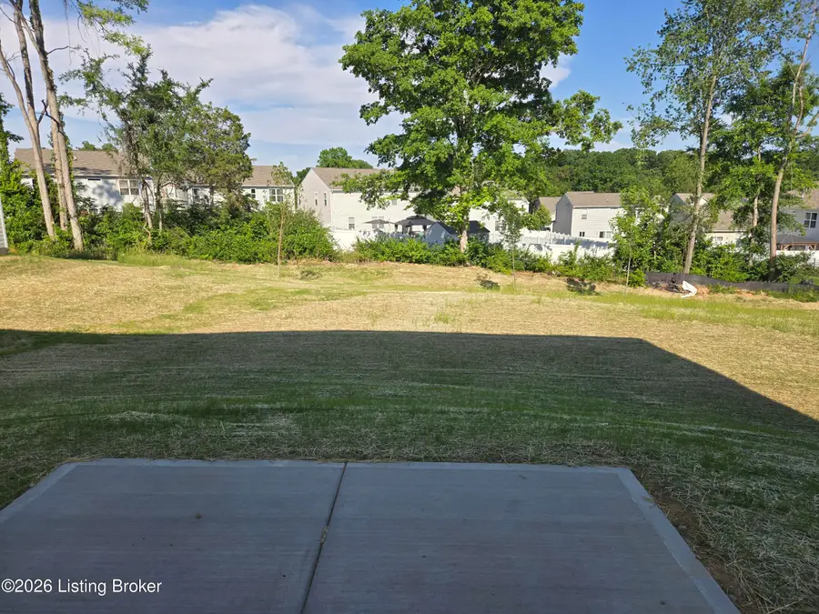 6805 Oak Rock Dr, Louisville, KY 40291 - #2