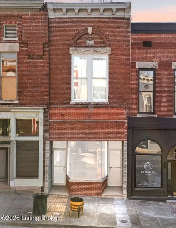 192 S Main St, Versailles, KY 40383