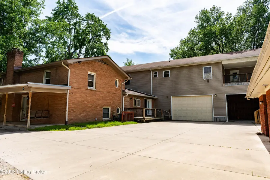 7846 St Andrews Church Rd, Louisville, KY 40214 - #2