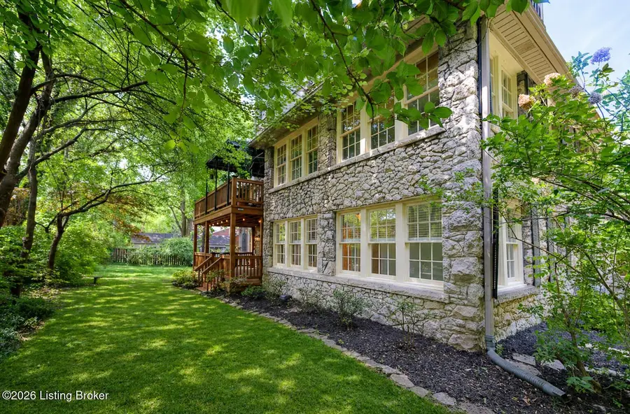 1638 Cowling Ave #1, Louisville, KY 40205 - #3