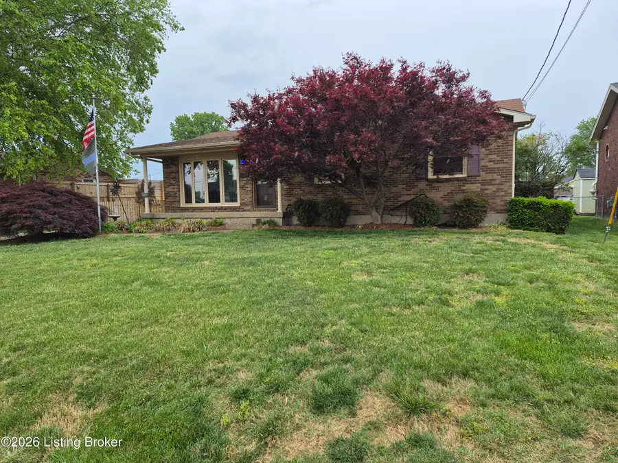 7011 Uranus Dr, Louisville, KY 40258 - #2