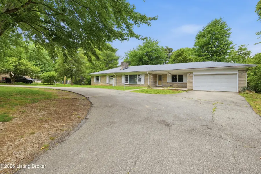 7708 Smyrna Pkwy, Louisville, KY 40228 - #2