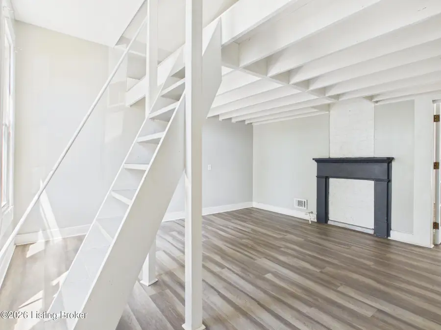 825 Schiller Ct, Louisville, KY 40204 - #3