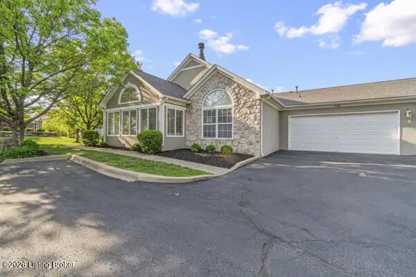 14403 Troon Dr, Louisville, KY 40245