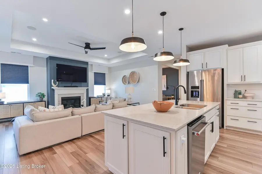 3602 Fordham Park Dr, Louisville, KY 40245 - #2