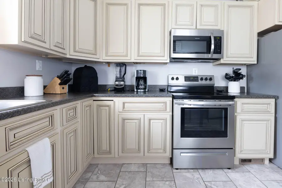 2513 W Hill St, Louisville, KY 40210 - #3