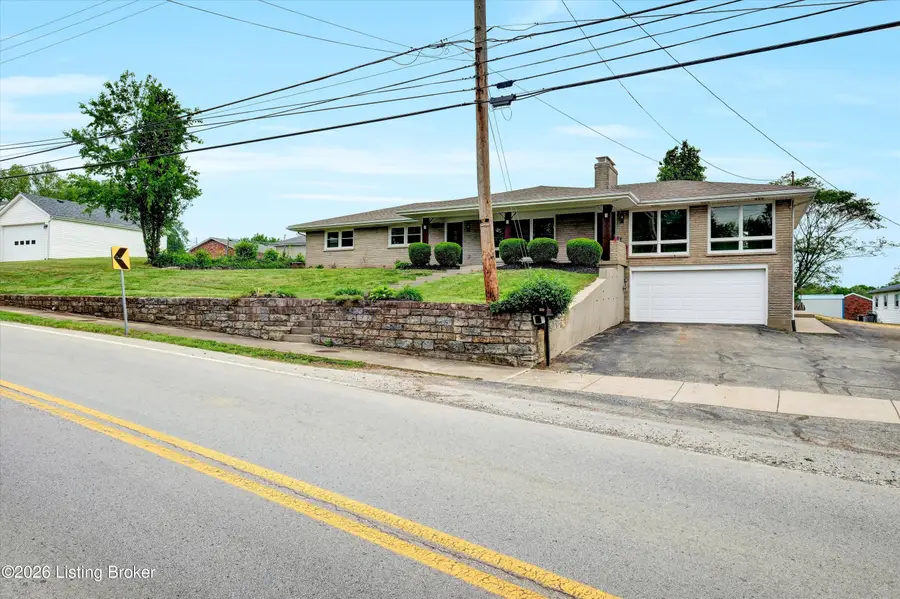 334 S Bardstown Rd, Mount Washington, KY 40047 - #3