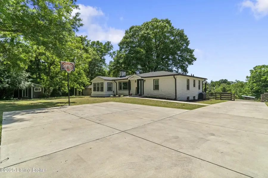 7 Settlers Trace Rd, Louisville, KY 40291 - #3