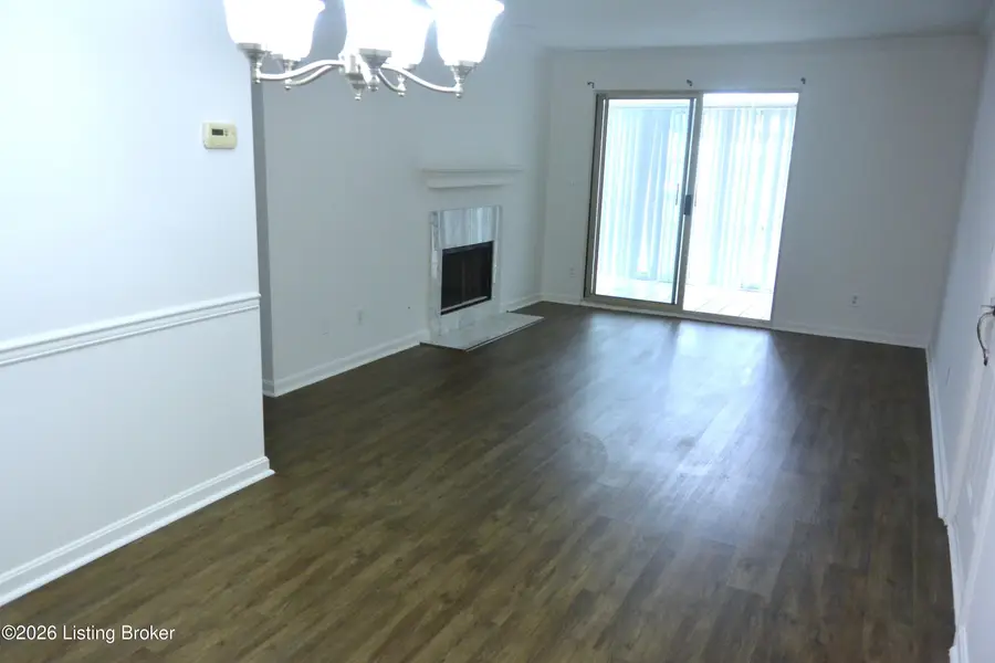 3721 Bardstown Rd #402, Louisville, KY 40218 - #2